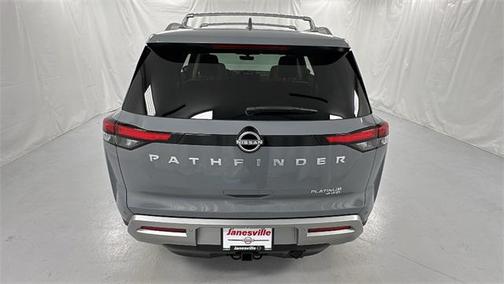 2025 Nissan Pathfinder Platinum 4WD