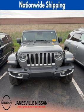 Sting-Gray Clearcoat 2020 Jeep Wrangler Unlimited Sahara