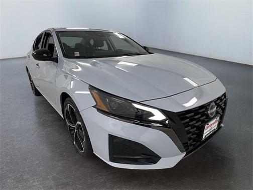 2023 Nissan Altima SR Intelligent AWD