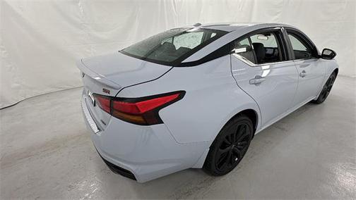 2023 Nissan Altima SR Intelligent AWD