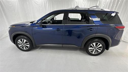 2024 Nissan Pathfinder SL 4WD