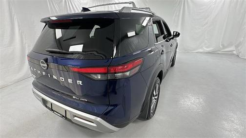 2024 Nissan Pathfinder SL 4WD