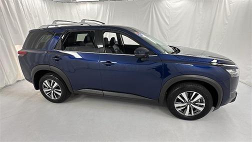 2024 Nissan Pathfinder SL 4WD