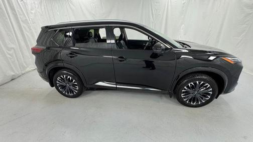 Super Black 2026 Nissan Rogue Platinum