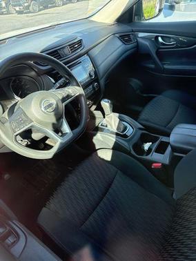 Brilliant Silver 2017 Nissan Rogue S