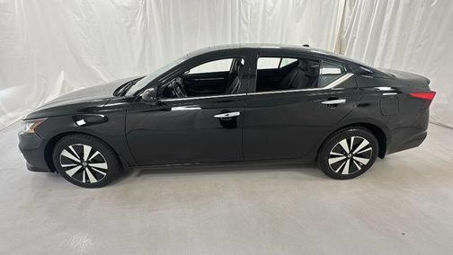 Super Black 2020 Nissan Altima 2.5 SL