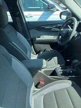 Mosaic Black Metallic 2025 Chevrolet Trailblazer LT