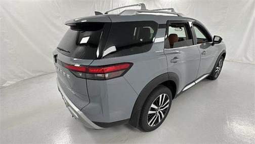 2025 Nissan Pathfinder Platinum 4WD