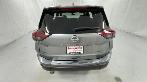 Gun Metallic 2025 Nissan Rogue SV