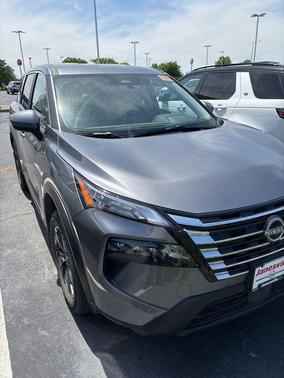 Gun Metallic 2025 Nissan Rogue SV