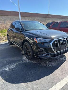Mythos Black Metallic 2020 Audi Q3 45 S line Premium