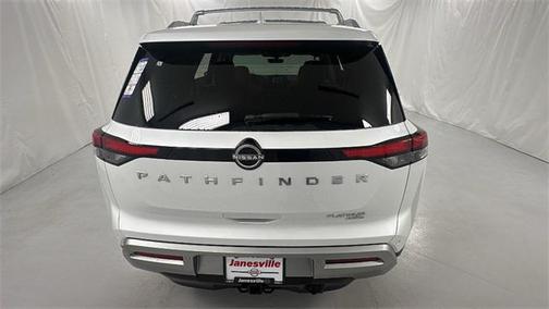 2025 Nissan Pathfinder Platinum 4WD