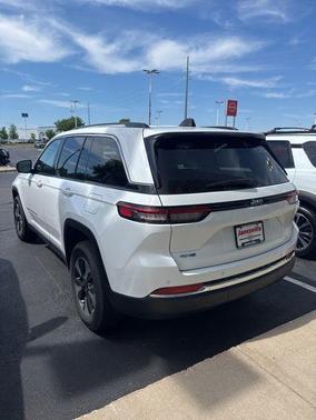 Bright White Clearcoat 2024 Jeep Grand Cherokee 4xe Base