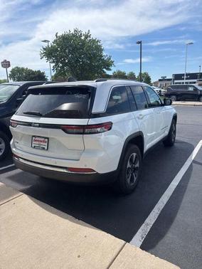 Bright White Clearcoat 2024 Jeep Grand Cherokee 4xe Base