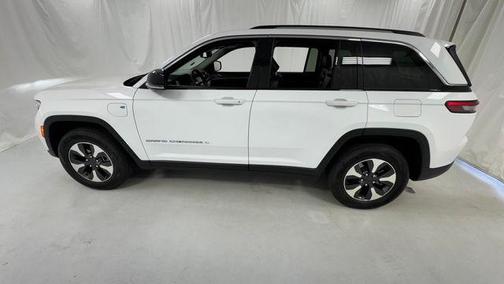 Bright White Clearcoat 2024 Jeep Grand Cherokee 4xe Base
