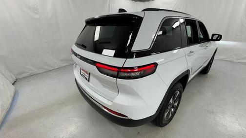 Bright White Clearcoat 2024 Jeep Grand Cherokee 4xe Base