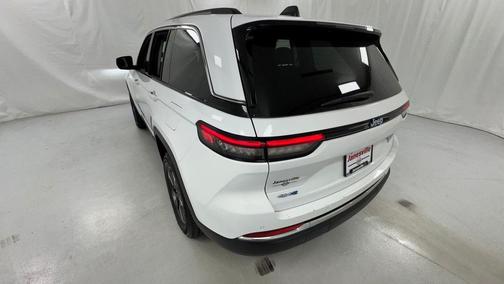 Bright White Clearcoat 2024 Jeep Grand Cherokee 4xe Base