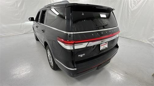 2024 Lincoln Navigator Premiere