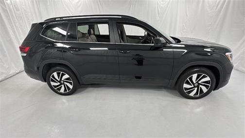2024 Volkswagen Atlas 2.0T SE w/Technology 4MOTION