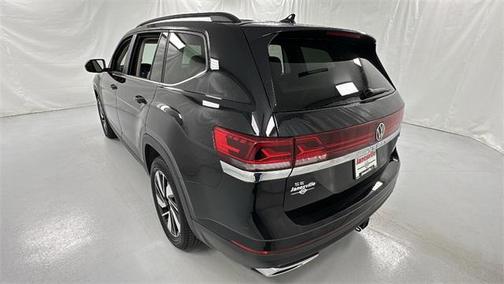 2024 Volkswagen Atlas 2.0T SE w/Technology 4MOTION