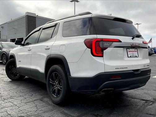 Summit White 2023 GMC Acadia AWD AT4