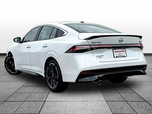 Aspen White Tricoat 2026 Nissan Sentra SR