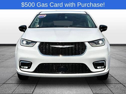Bright White Clearcoat 2024 Chrysler Pacifica Touring L
