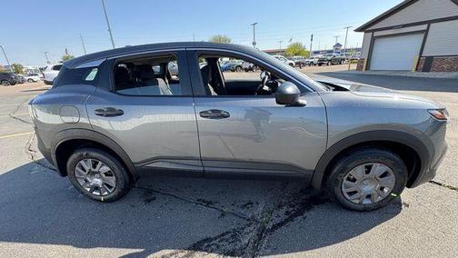 Gun Metallic 2026 Nissan Kicks S