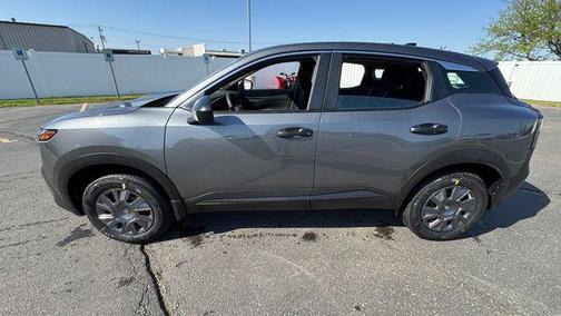 Gun Metallic 2026 Nissan Kicks S