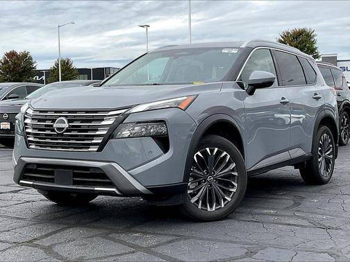 Boulder Gray Pearl 2025 Nissan Rogue SL