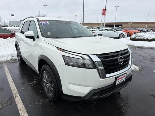 2025 Nissan Pathfinder SV 4WD