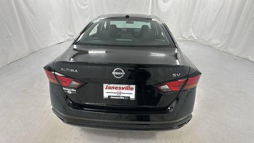 Super Black 2024 Nissan Altima 2.5 SV