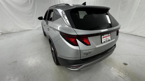 Shimmering Silver 2025 Hyundai TUCSON SEL