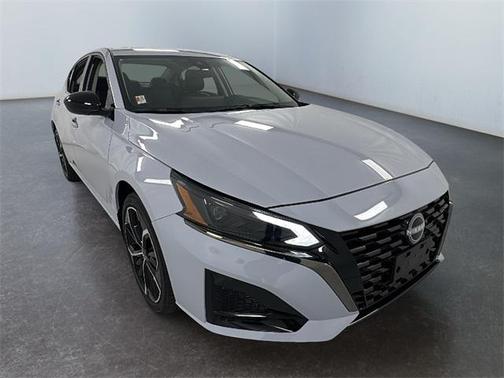 2025 Nissan Altima SR AWD