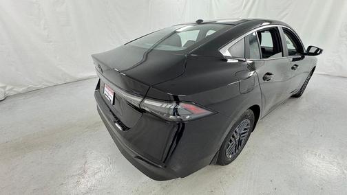 Super Black 2026 Nissan Sentra SV
