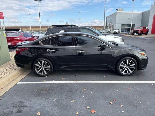 2017 Nissan Altima 2.5 SR