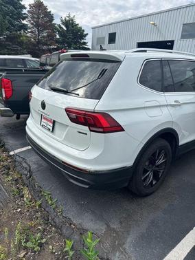 Pyrite Silver Metallic 2024 Volkswagen Tiguan 2.0T SE 4MOTION