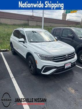 Pyrite Silver Metallic 2024 Volkswagen Tiguan 2.0T SE 4MOTION