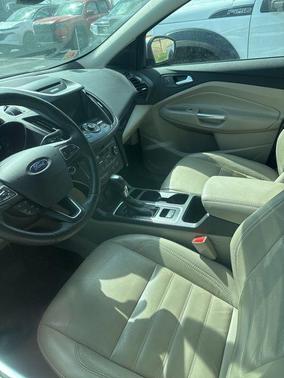 INGOT SILVER METALLIC 2017 Ford Escape Titanium