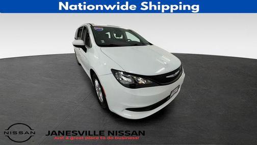 Bright White Clearcoat 2023 Chrysler Voyager LX