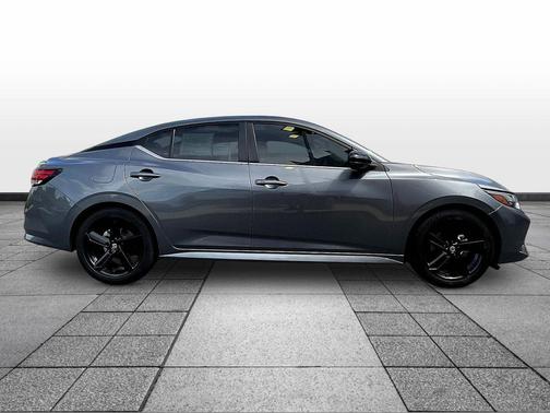 Gun Metallic 2023 Nissan Sentra SR