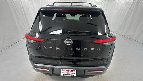 Super Black 2026 Nissan Pathfinder SL