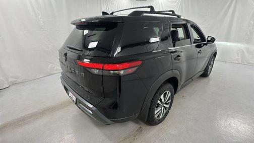 Super Black 2026 Nissan Pathfinder SL