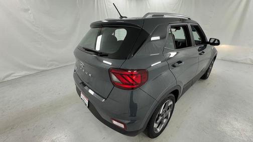 Ecotronic Gray 2025 Hyundai VENUE SEL