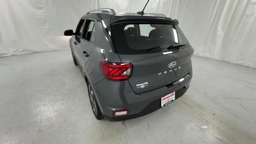 Ecotronic Gray 2025 Hyundai VENUE SEL
