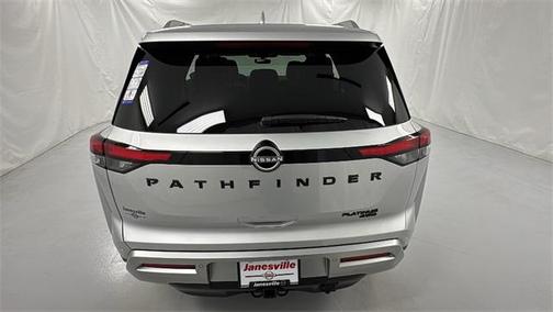 2025 Nissan Pathfinder Platinum 4WD