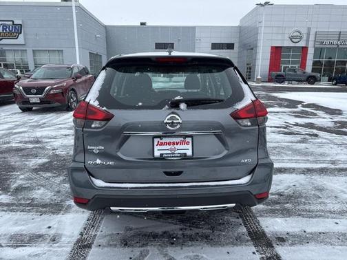 2018 Nissan Rogue S