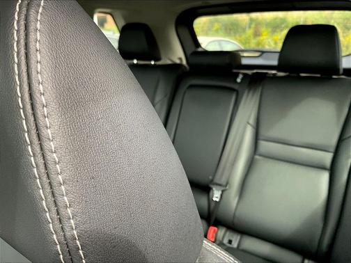 Pearl White Tricoat 2023 Nissan Rogue SL