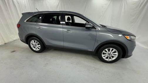 Everlasting Silver 2020 Kia Sorento LX