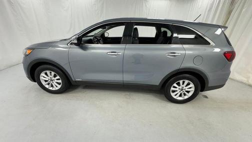 Everlasting Silver 2020 Kia Sorento LX